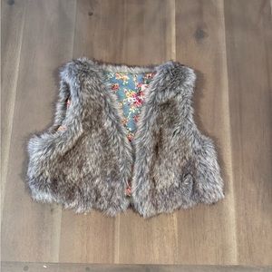 2T faux fur vest